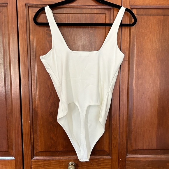 Good American Scuba Modern Tank Bodysuit White Size 3 - Picture 5 of 6